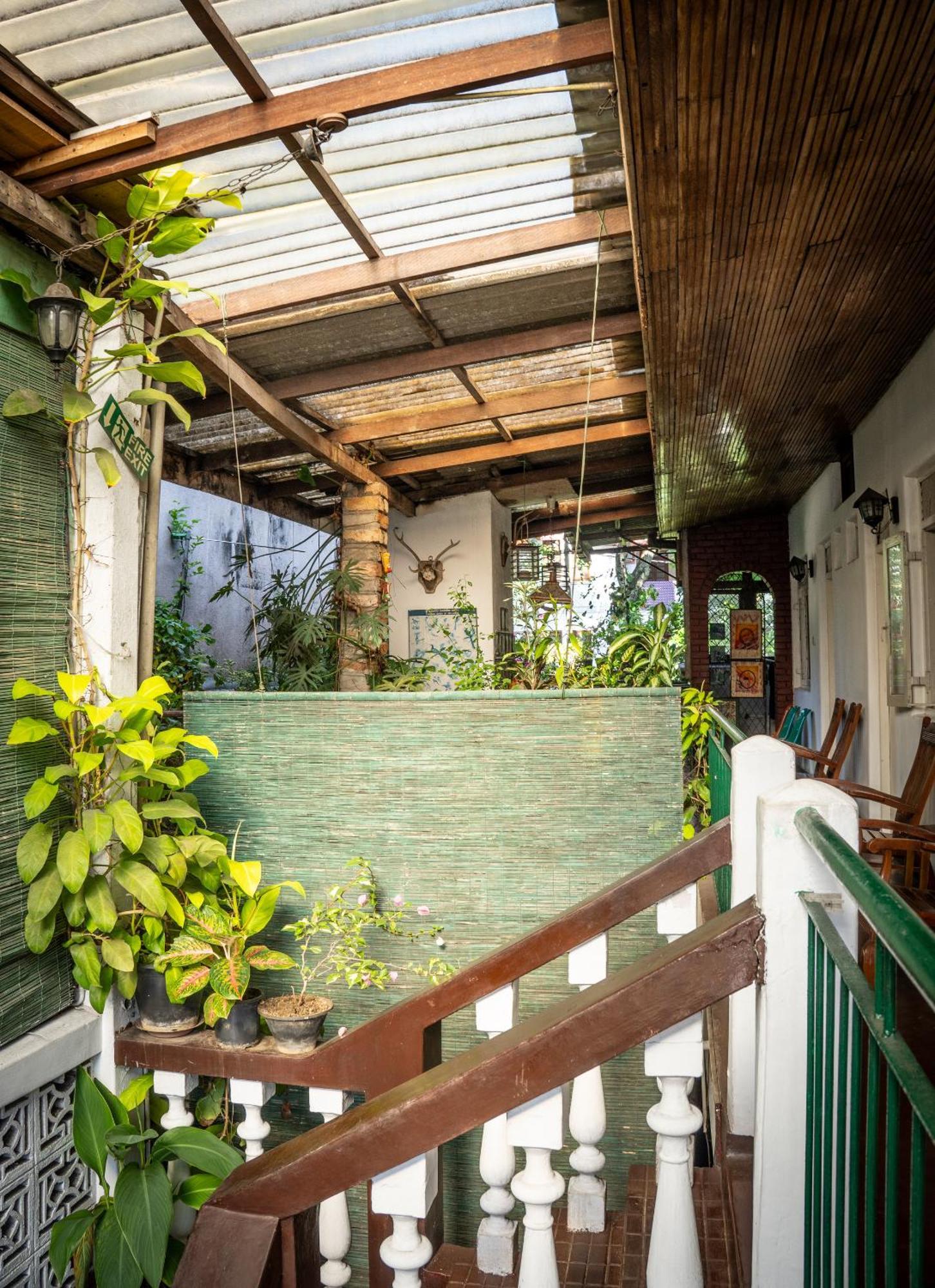 Kandy Inn Madugalle'S Family Guest House Exterior foto